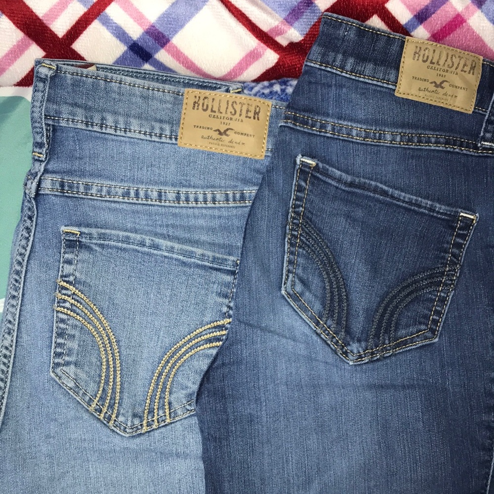 ❗️FINAL SALE Hollister Jean Bundle - Picture 1 of 3